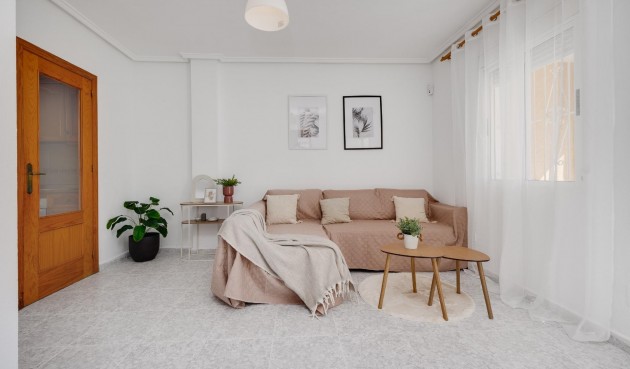 Brukt - Bungalow -
Torrevieja - Los Frutales