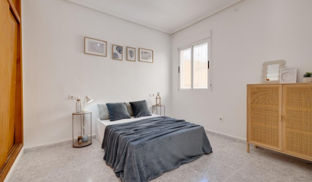Brukt - Bungalow -
Torrevieja - Los Frutales