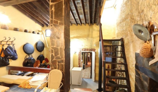 Resale - Villa -
Fortuna - Inland