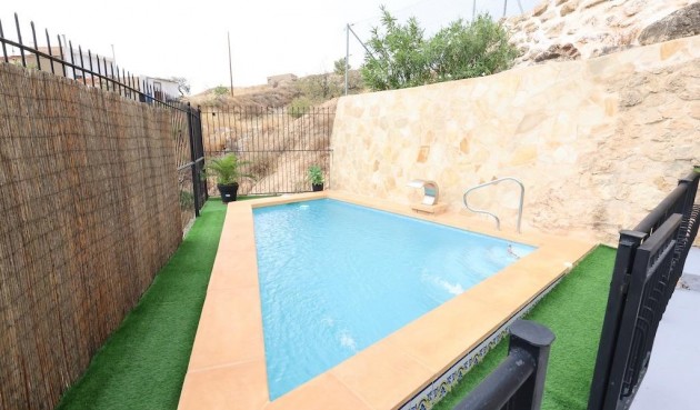 Resale - Villa -
Fortuna - Inland