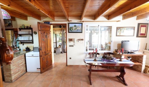 Resale - Villa -
Fortuna - Inland