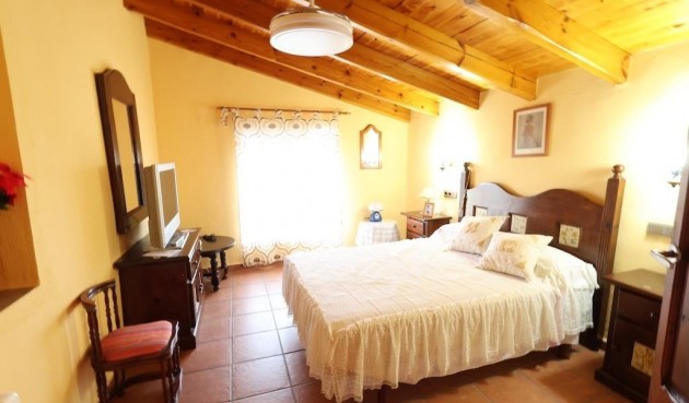 Resale - Villa -
Fortuna - Inland