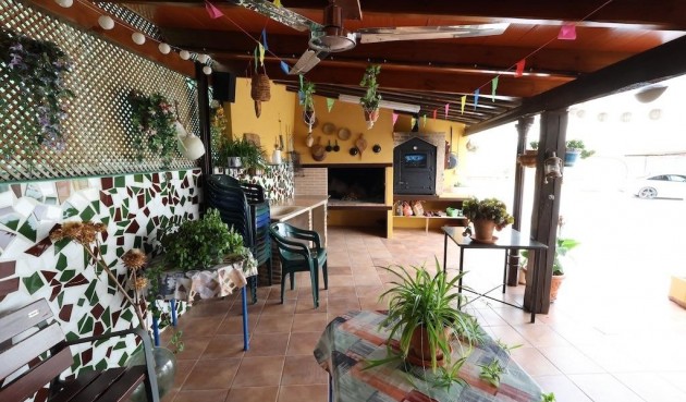 Resale - Villa -
Fortuna - Inland