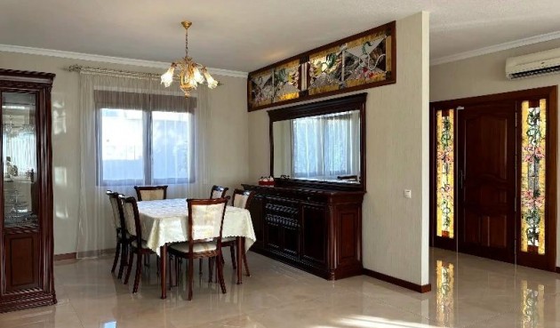 Reventa - Villa -
Ciudad Quesada