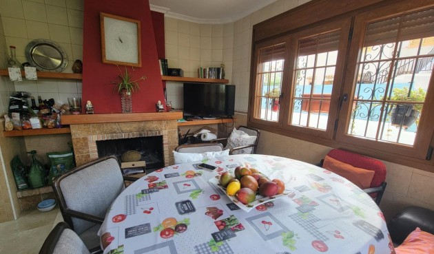 Resale - Villa -
Torrevieja - aguas nuevas