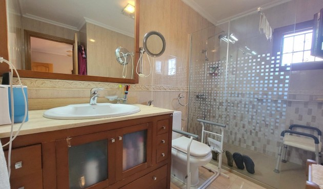 Resale - Villa -
Torrevieja - aguas nuevas