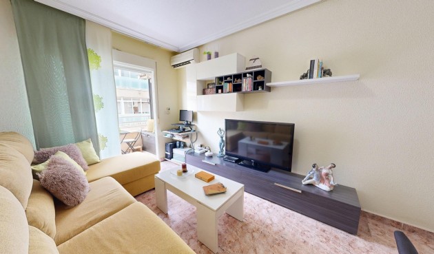 Resale - Apartment -
Torrevieja - Estacion De Autobuses