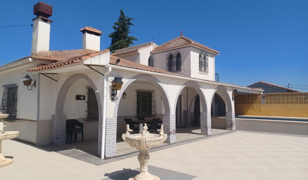 Återförsäljning - Villa -
Canadas De San Pedro - Inland