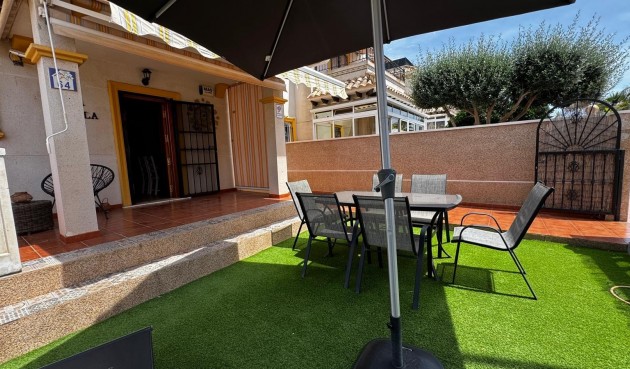 Brukt - Town House -
Orihuela Costa - Costa Blanca