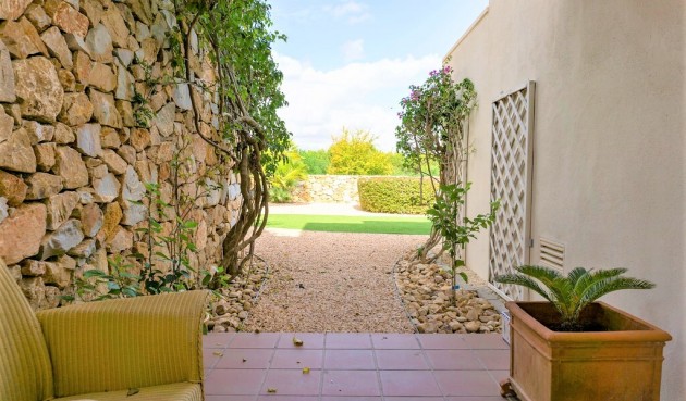 Resale - Villa -
Las Colinas Golf - Inland