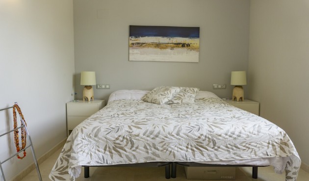 Resale - Villa -
Las Colinas Golf - Inland