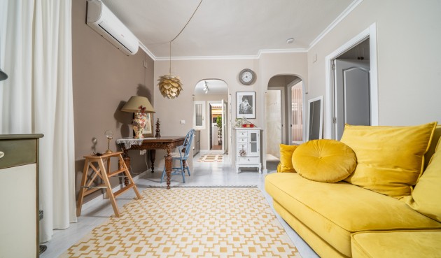 Resale - Bungalow -
Torrevieja - La Mata