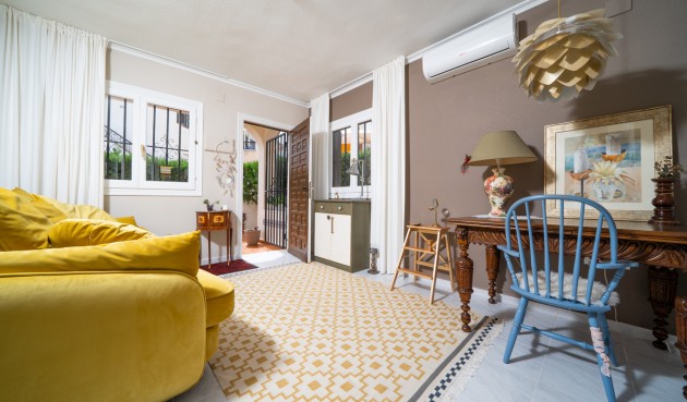 Resale - Bungalow -
Torrevieja - La Mata