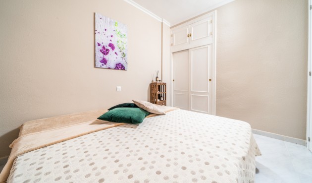 Resale - Bungalow -
Torrevieja - La Mata