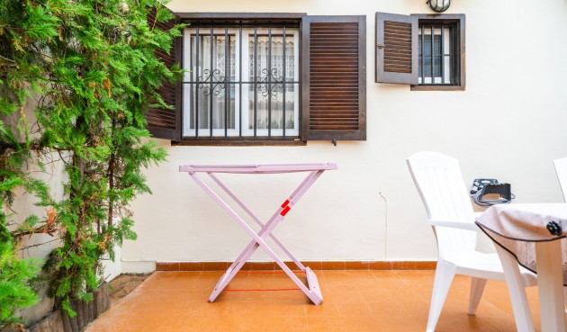 Resale - Bungalow -
Torrevieja - La Mata