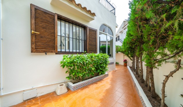 Resale - Bungalow -
Torrevieja - La Mata