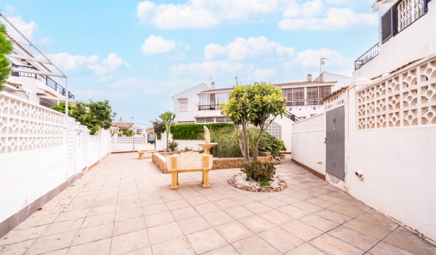 Resale - Bungalow -
Torrevieja - La Mata