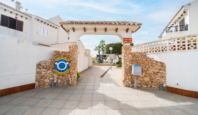 Resale - Bungalow -
Torrevieja - La Mata