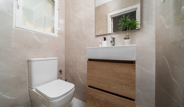 Resale - Town House -
Orihuela Costa - Los Almendros - La Florida