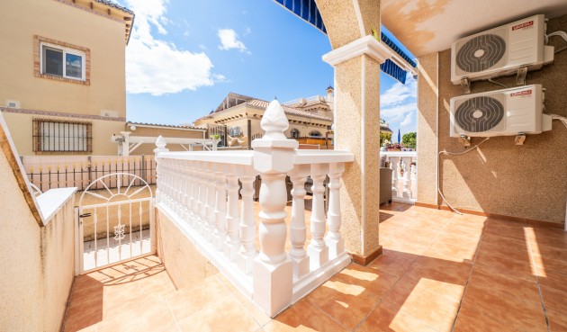 Resale - Town House -
Orihuela Costa - Los Almendros - La Florida