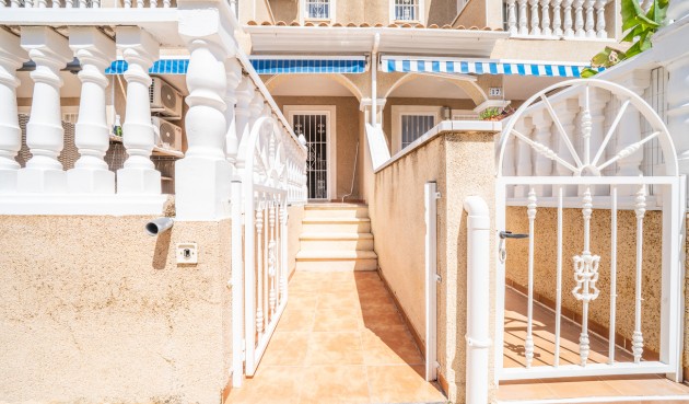 Resale - Town House -
Orihuela Costa - Los Almendros - La Florida