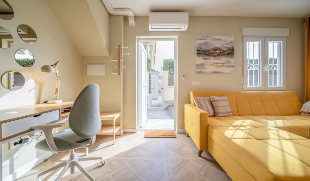 Resale - Duplex -
Torrevieja - Costa Blanca