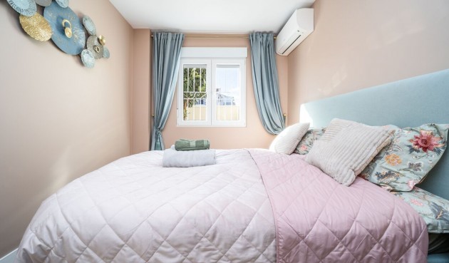 Resale - Duplex -
Torrevieja - Costa Blanca