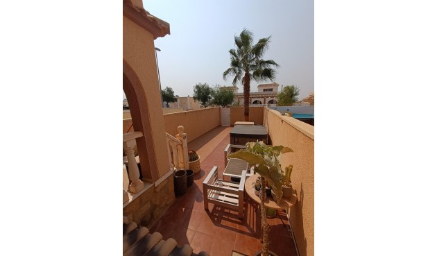 Resale - Town House -
Avileses - Jerónimo Y Avileses