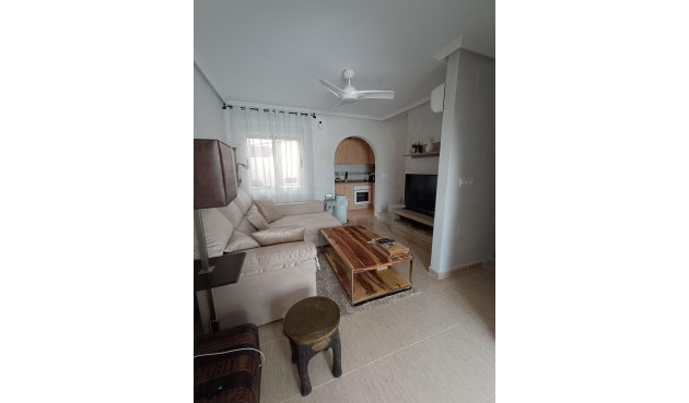 Resale - Town House -
Avileses - Jerónimo Y Avileses