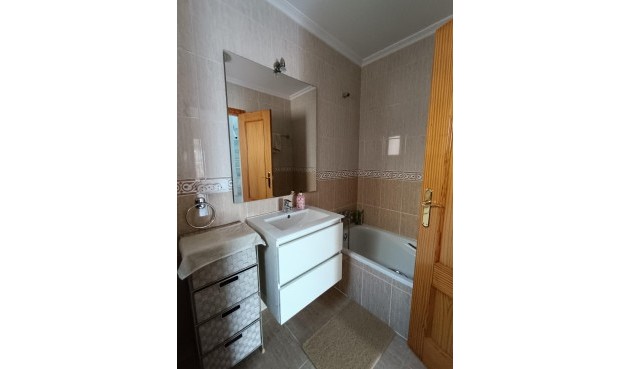 Resale - Town House -
Avileses - Jerónimo Y Avileses