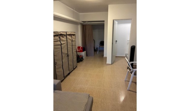 Resale - Town House -
Avileses - Jerónimo Y Avileses