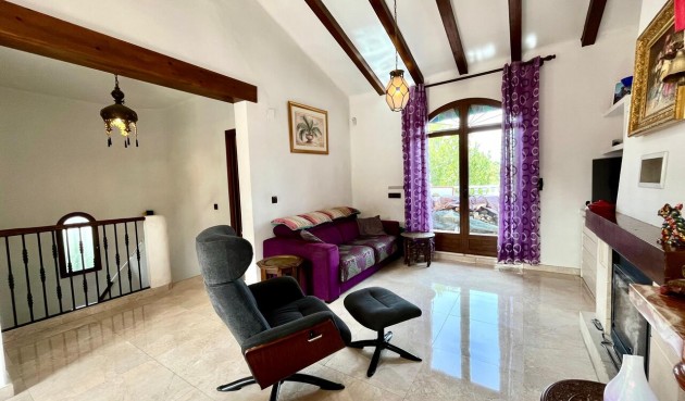 Resale - Villa -
Villamartin - Costa Blanca