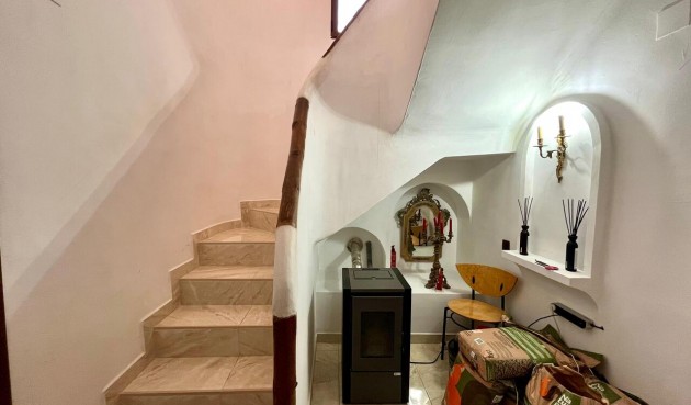 Resale - Villa -
Villamartin - Costa Blanca