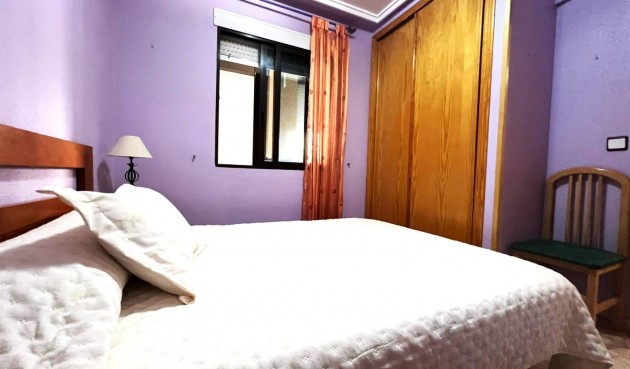 Återförsäljning - Apartment -
Guardamar del Segura - Pueblo