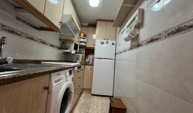 Återförsäljning - Apartment -
Guardamar del Segura - Pueblo