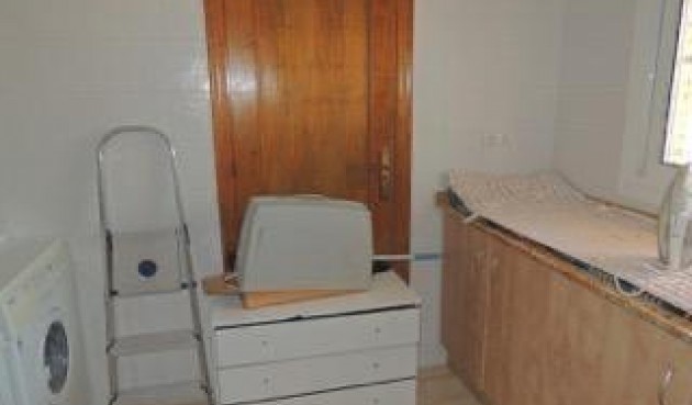 Resale - Villa -
Catral