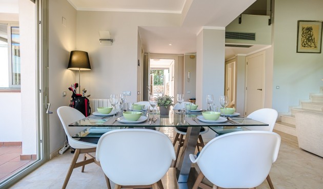 Resale - Villa -
San Miguel de Salinas - Inland