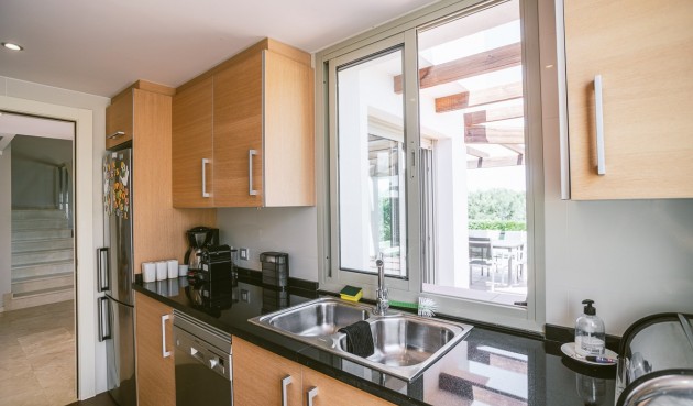 Resale - Villa -
San Miguel de Salinas - Inland