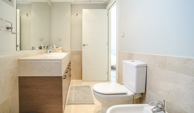 Resale - Villa -
San Miguel de Salinas - Inland