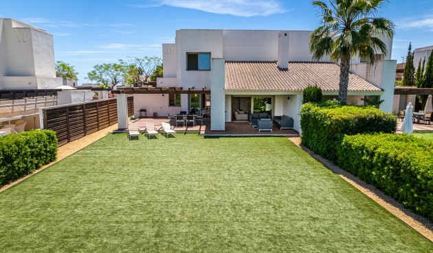 Resale - Villa -
San Miguel de Salinas - Inland