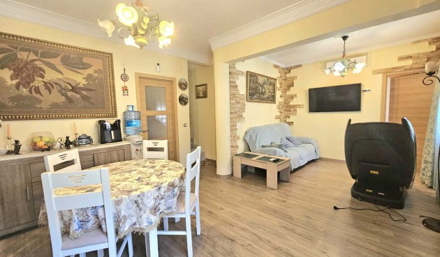 Brukt - Villa -
Torrevieja - Torre Del Moro