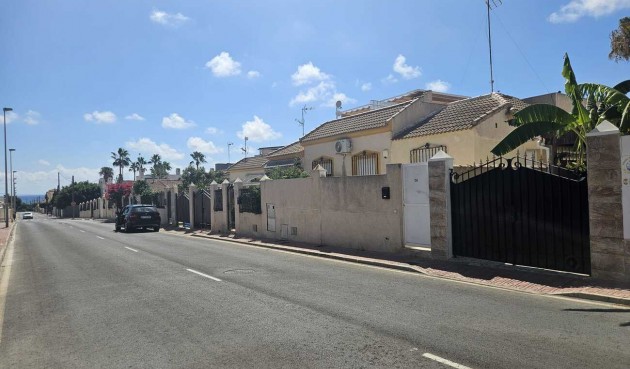 Brukt - Villa -
Torrevieja - Torre Del Moro