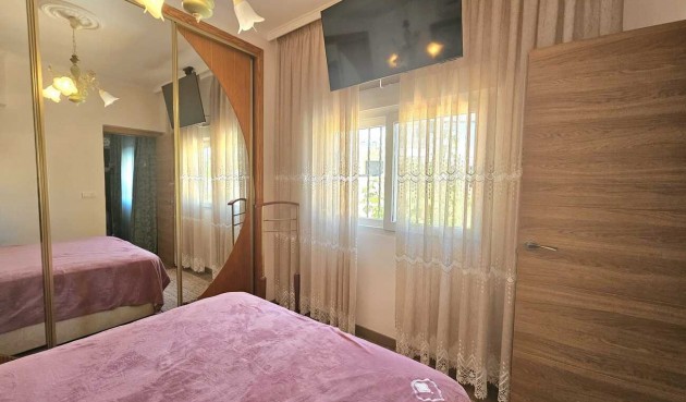 Brukt - Villa -
Torrevieja - Torre Del Moro