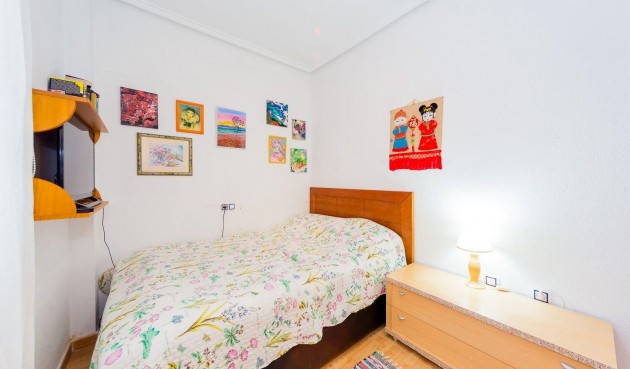 Resale - Apartment -
Torrevieja - Centro