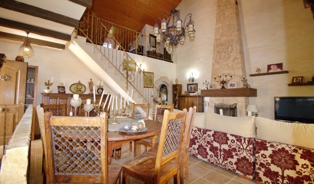 Resale - Villa -
Elche Pedanías - Valverde