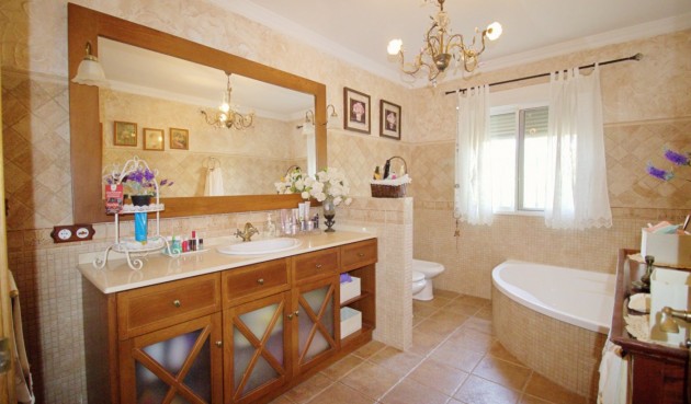 Resale - Villa -
Elche Pedanías - Valverde