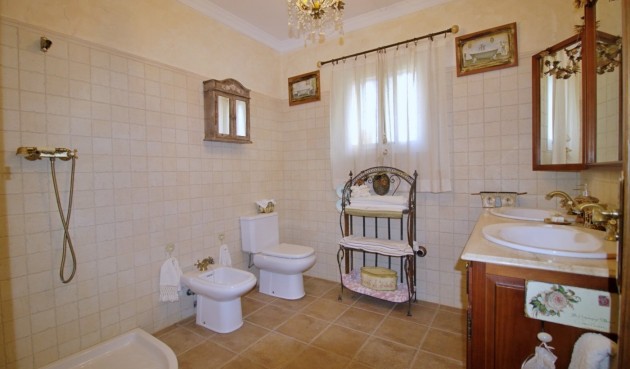 Resale - Villa -
Elche Pedanías - Valverde