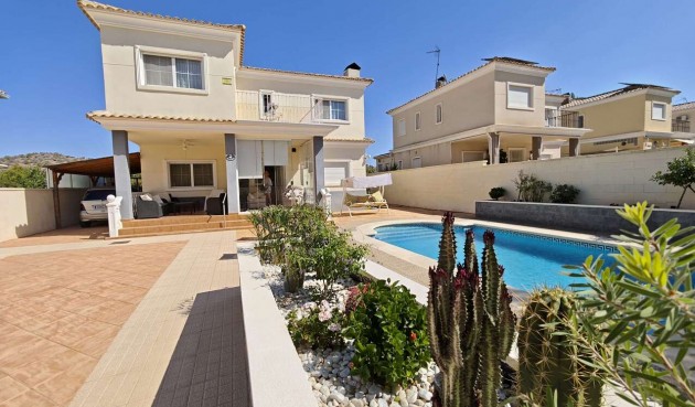 Brukt - Villa -
Aspe - Inland