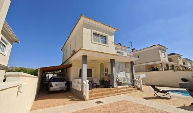 Brukt - Villa -
Aspe - Inland