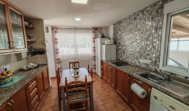 Brukt - Villa -
Aspe - Inland